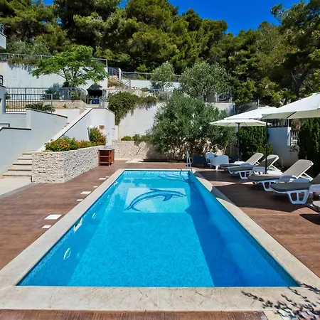 Island Hvar Luxe Maslina With Hébergement de vacances Milna (Hvar)